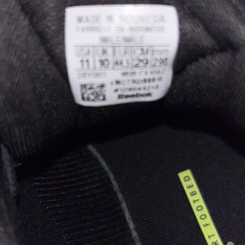 Mens Reebok sneakers - Picture 5 of 7